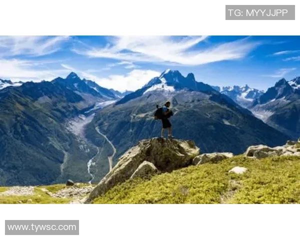 探索现代体育运动促进全民健康发展的新趋势与社会融合路径分析 探索现代体育运动促进全民健康发展的新趋势与社会融合路径分析